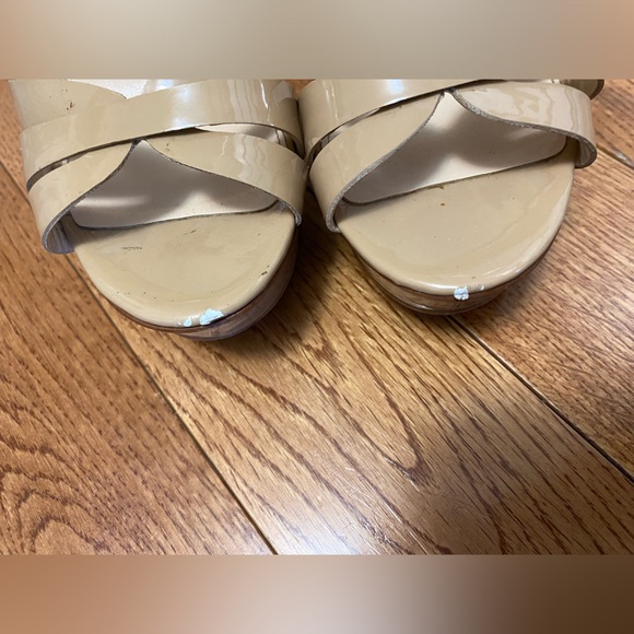 Vince Camuto platforms - Picture 3 of 5